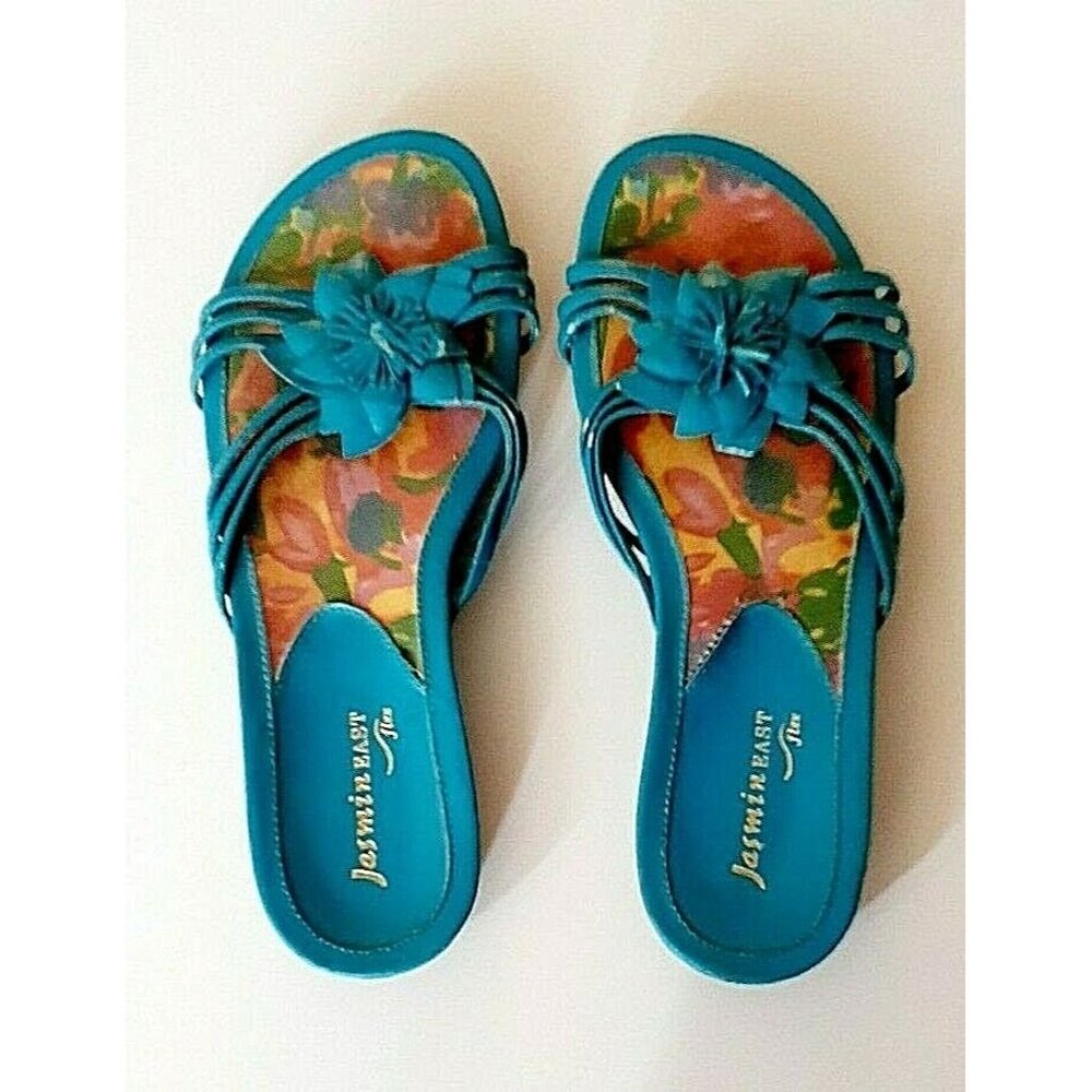 JASMIN EAST FLEX VIBRANT BLUE FLOWER SLIP ON SANDALS | SIZE 5-6 ( approximately)